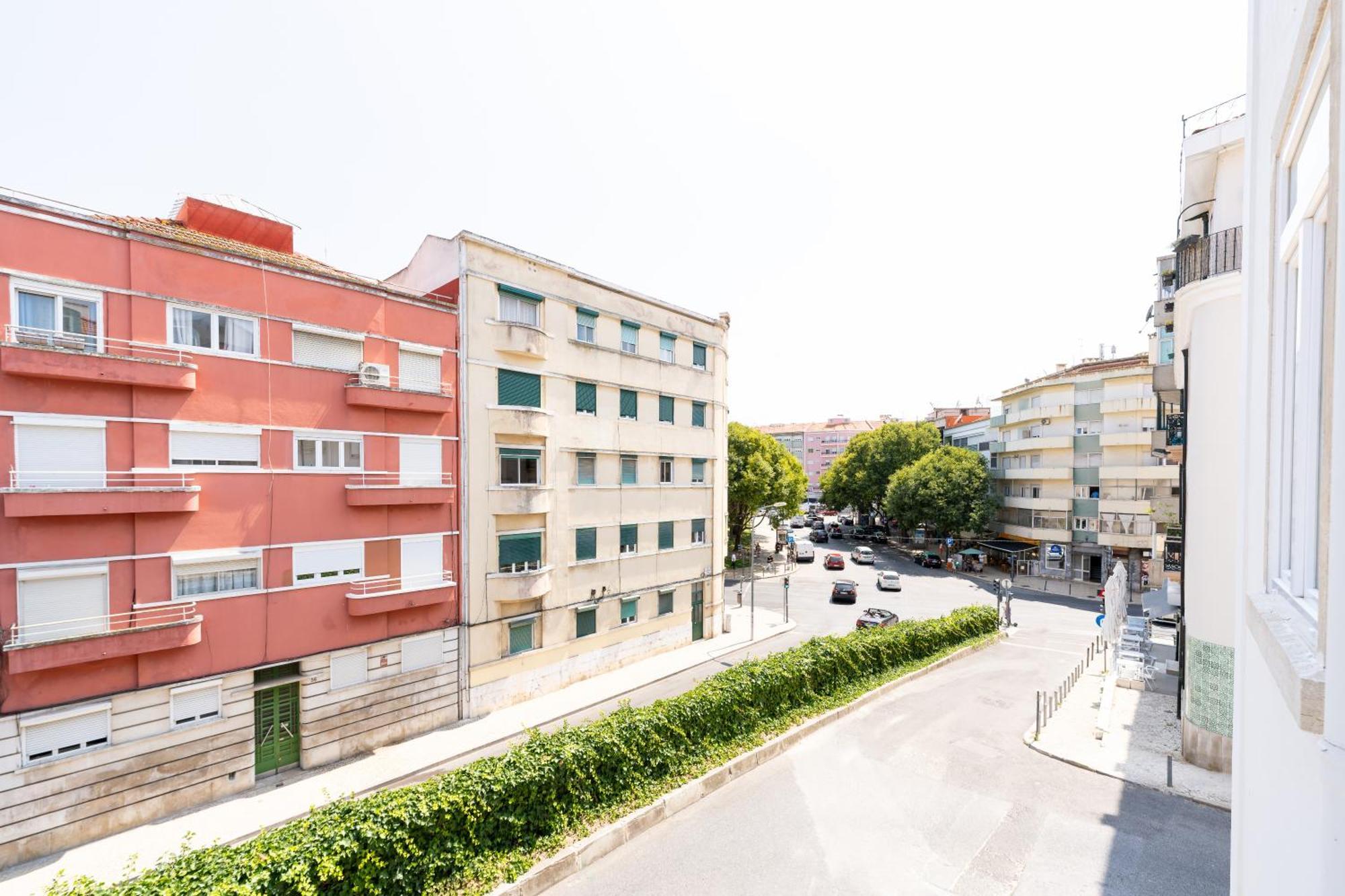 Sunny By Soulplaces Apartment