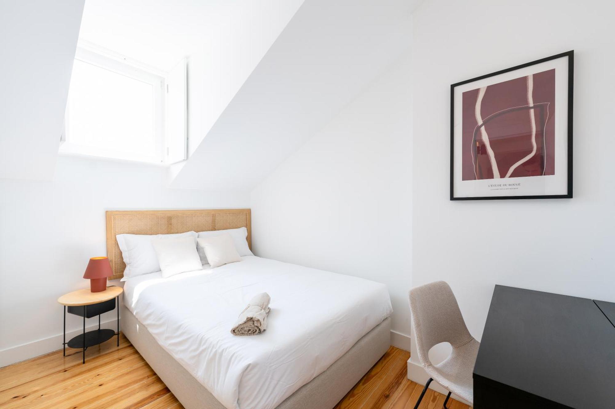 Sunny By Soulplaces Apartment