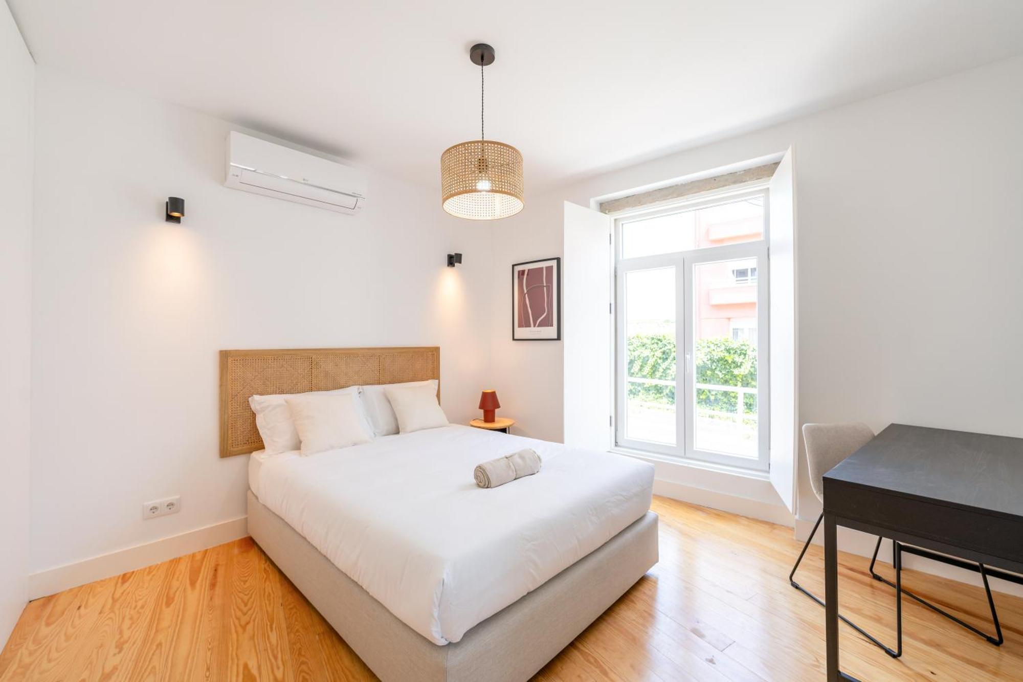 Sunny By Soulplaces Apartment *